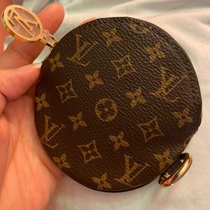 Louie purse for friend